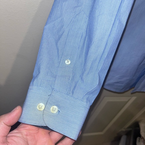 Van Heusen Button Up Mens Dress Shirt Blue - Picture 6 of 8